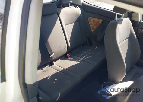 2007 Volkswagen Rabbit 2-Door from USA, damaged, VIN WVWBR71K47W111259